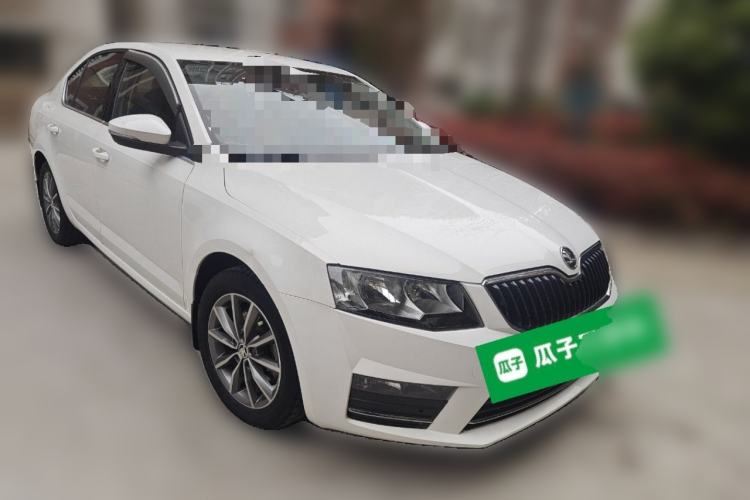 Used Skoda Octavia 2017 Classic Model 1.6L Manual Comfort Edition Front Right 45 Deg
