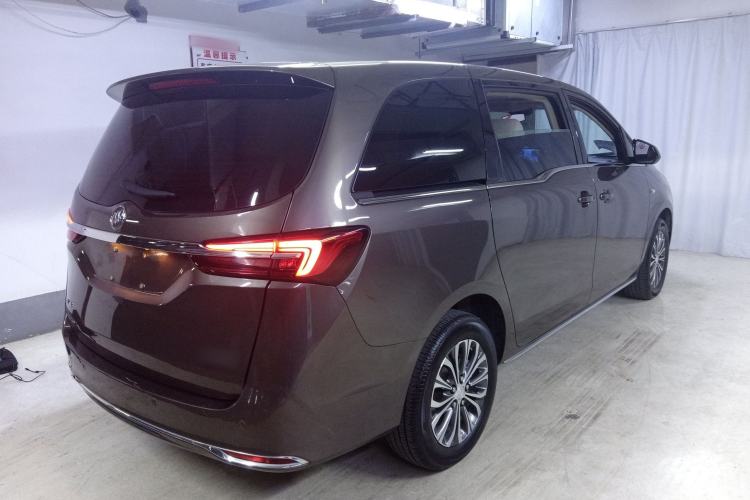 Used Buick GL8 2023 Land Executive Class Comfort Model
