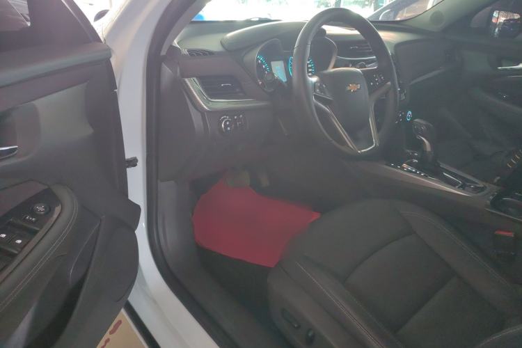 Used Chevrolet Malibu 2018 530T Automatic Fashion Edition Driver Seat