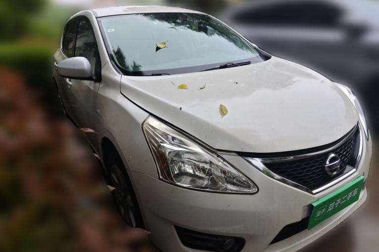 Used Nissan Tiida 2014 1.6L CVT Comfort Model Front Right 45 Deg