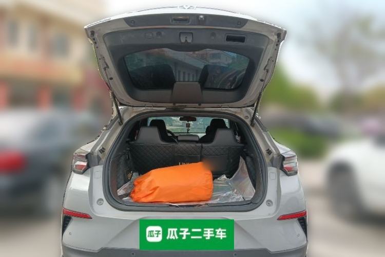 Used CHANGAN UNI-T 2020 1.5T Prestige Version Trunk