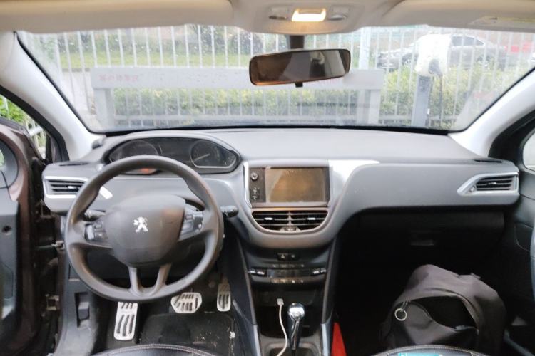 Used Peugeot 2008 2014 1.6L Automatic Fashion Edition

