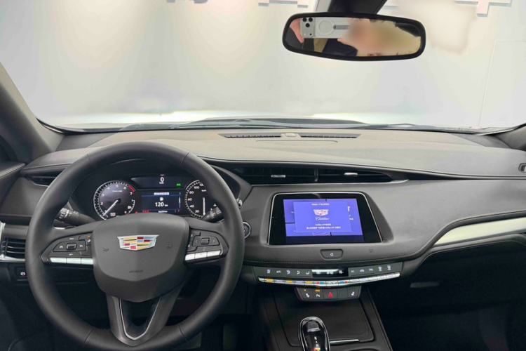 Used Cadillac XT4 2021 28T Two-Wheel Drive Luxury Version
