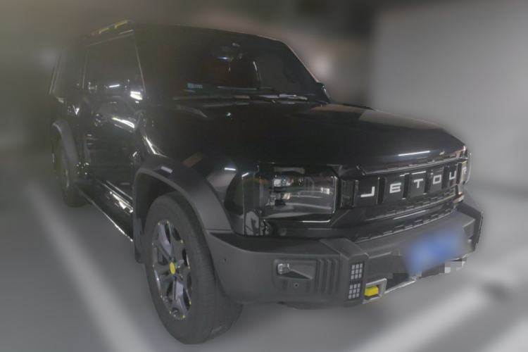 Used JETOUR Traveler 2023 2.0T All-Wheel Drive CrossPRO+ Front Right 45 Deg