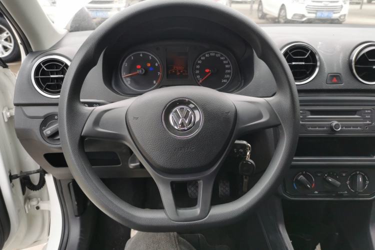 Used Volkswagen Jetta 2017 1.5L Manual Fashion Edition