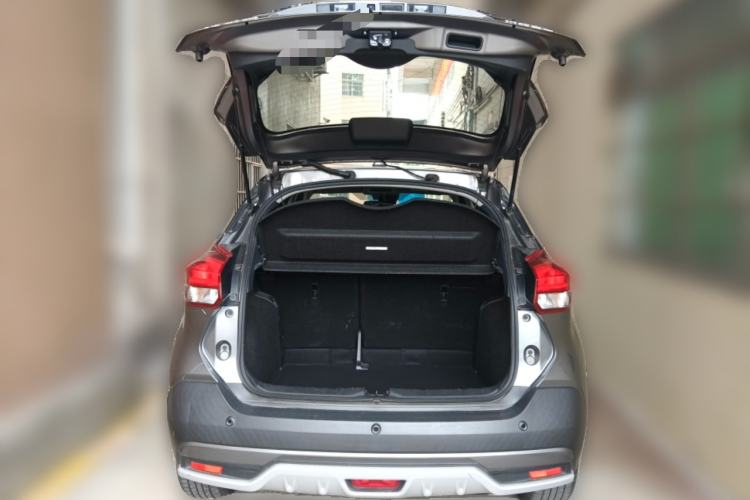 Used Nissan Kicks 2021 1.5L XV CVT Smart Connect Luxury Edition Trunk