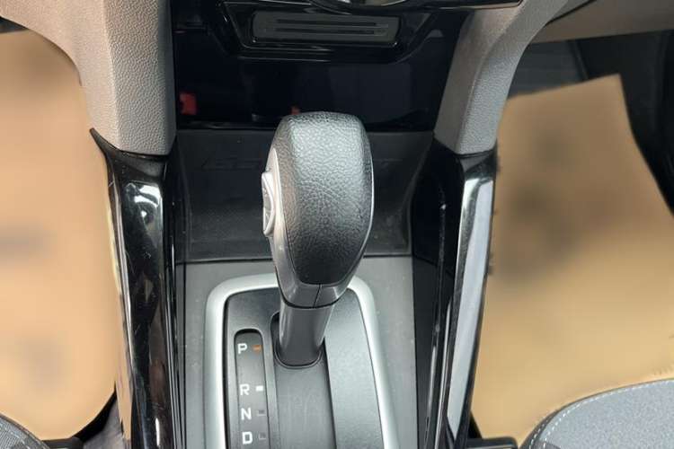 Used Ford EcoSport 2013 1.5L Automatic Fashion Model