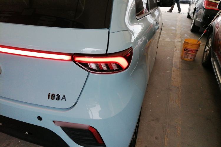 Used Brilliance Xinri i03 2021 318 km 31.45 kWh Right Rear Taillight