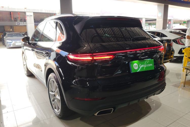Used Porsche Cayenne 2019 Cayenne 3.0T Rear Left 45 Deg