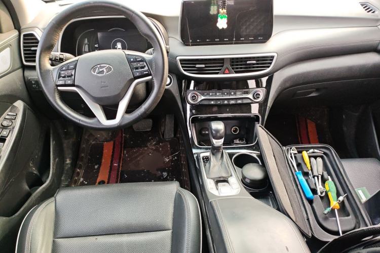 Used Hyundai Tucson 2020 280TGDi Two-Wheel-Drive GLS Fashion Edition China VI Standard