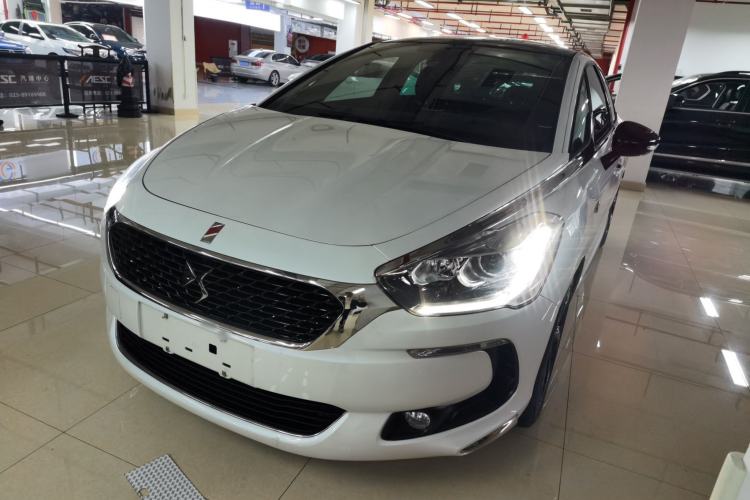 Used DS 5 2018 30THP P-Line Sport Model