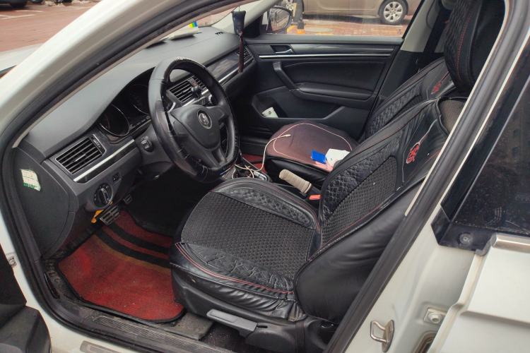 Used Volkswagen C-TREK 2017 1.6L Automatic Comfort Model Left Front Seat