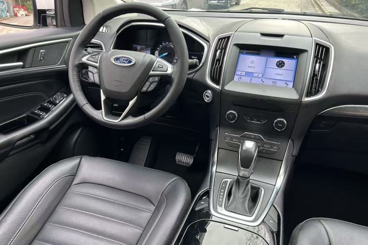 Used Ford Edge 2018 EcoBoost 245 Two-Wheel-Drive Titanium 7-Seater China VI Standard