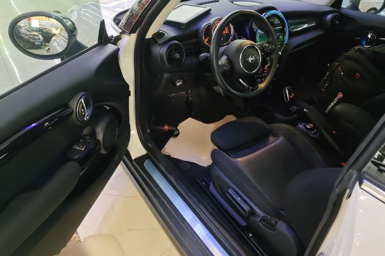 Used MINI 2019 1.5T COOPER Classic Edition
