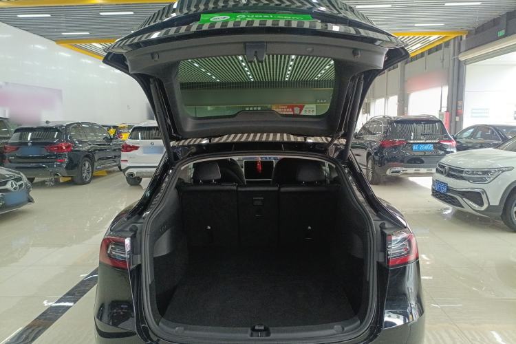 Used Tesla Model Y 2023 Rear-Wheel-Drive Version