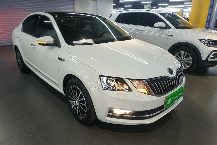 Used Skoda Octavia 2019 TSI230 DSG SmartDrive Luxury Edition China VI
