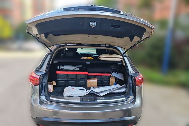 Used Infiniti FX 2010 FX35 Standard Edition Trunk