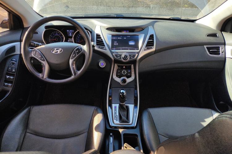 Used Hyundai Elantra (5th Generation / Langdong) 2016 1.6L Automatic Prestige Model
