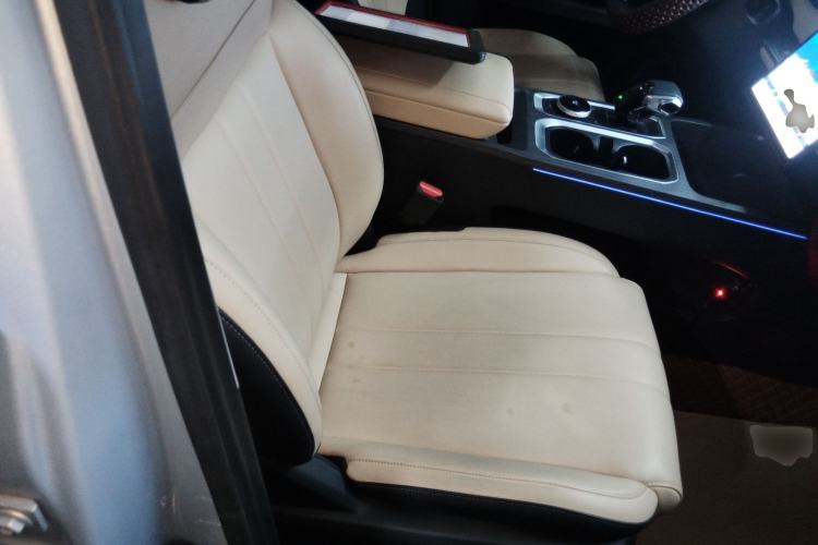 Used Chery Explore 06 2023 Revised Version Urban Edition 1.6T Two-Wheel Drive Luxury Trim