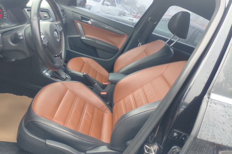 Used Volkswagen Lavida 2014 1.4TSI DSG Sport Edition
