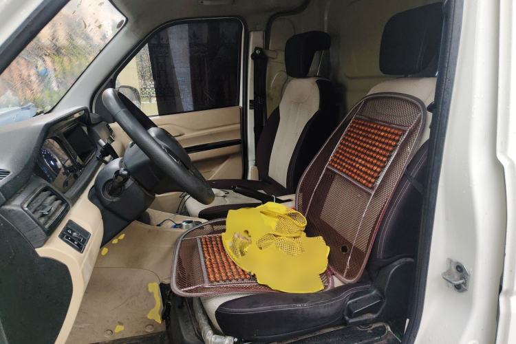 Used CHANGAN KUAYUE Xing V7 EV 2022 Standard Model 240 km Left Front Seat