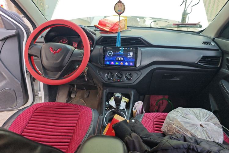 Used Wuling Hongguang 2021 1.5L S Base Version LAR Center Console