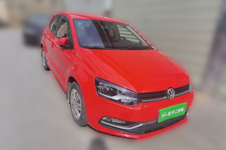 Used Volkswagen Polo 2016 1.4L Manual Fashion Model Front Right 45 Deg