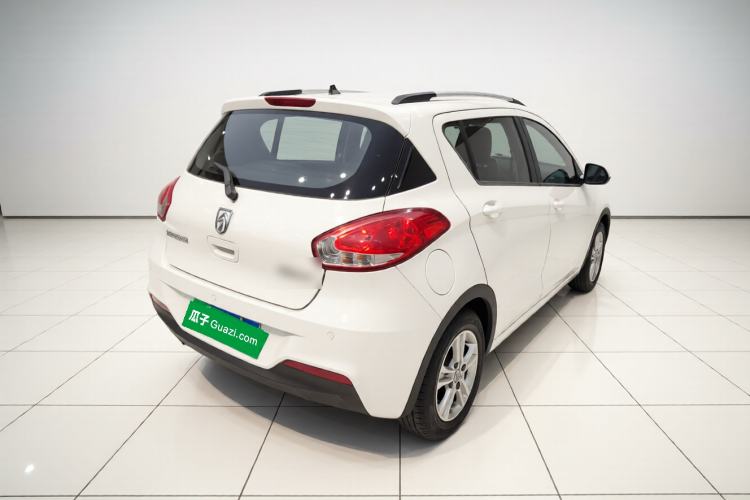 Used Baojun 310 2016 1.2L Manual Luxury Model Exterior 5