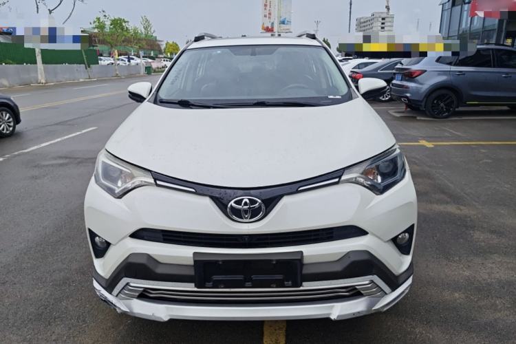 Used Toyota RAV4 2018 2.0L CVT Two-Wheel Drive Fashion X Edition Front