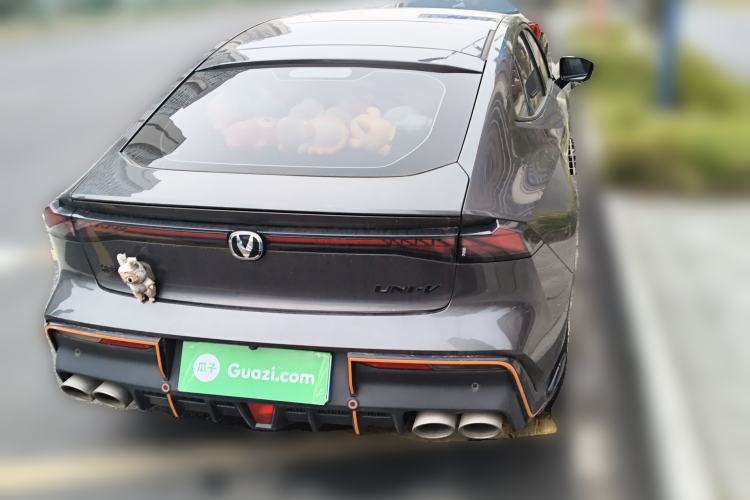 Used CHANGAN UNI-V 2022 2.0T Leading-Speed Edition
