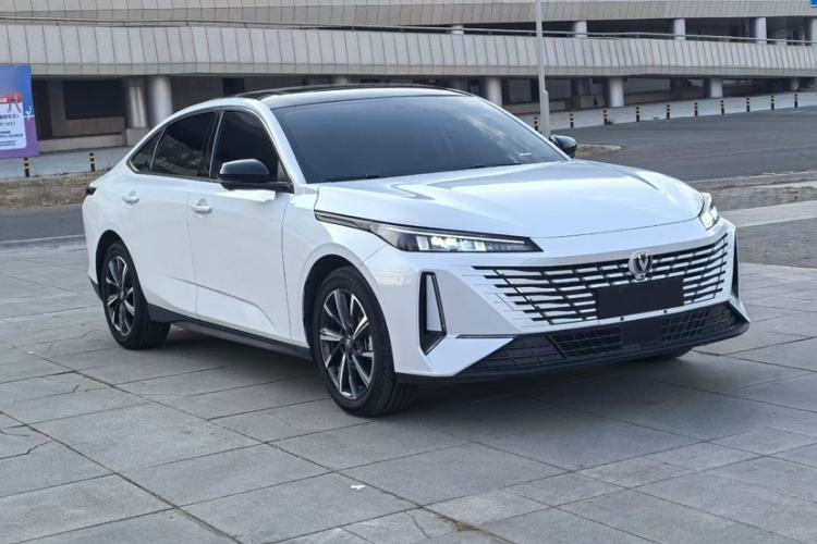 Used Changan Eado 2025 Blue Whale 1.5T 500Bar Flagship Model