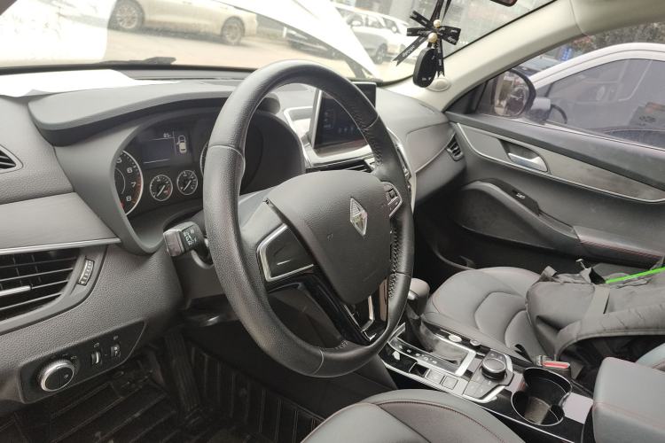 Used BORGWARD BX5 2017 20TGDI Automatic Two-Wheel Drive Pioneer Edition
