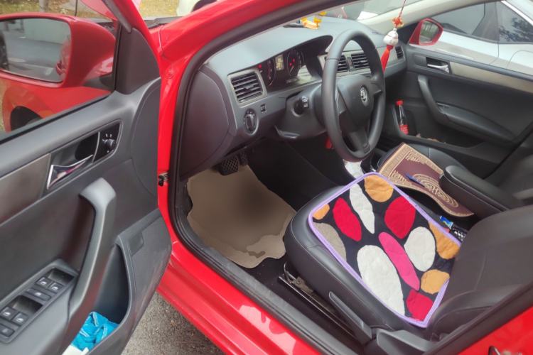 Used Skoda Rapid Spaceback 2014 1.6L Automatic Enjoyment Edition
