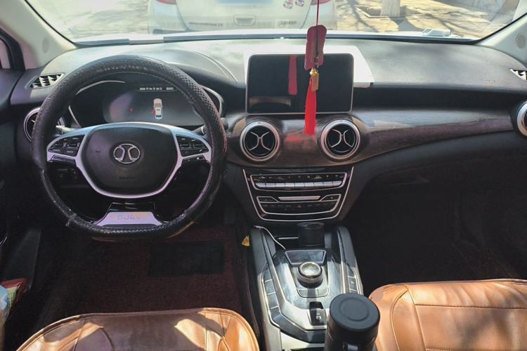 Used BAIC Beijing EU5 2018 R550 Smart Trend Edition

