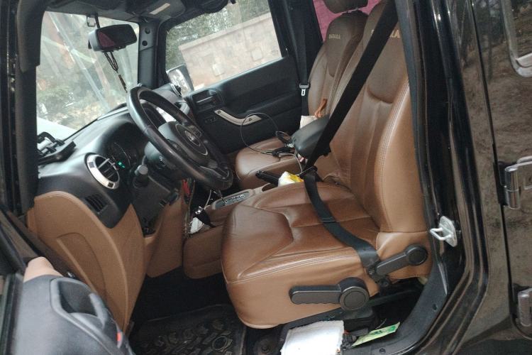 Used Jeep Wrangler 2013 3.6L Sahara Four-Door Edition
