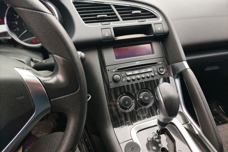 Used Peugeot 3008 2015 2.0L Automatic Classic Edition