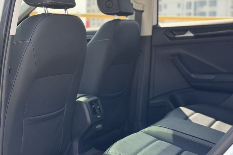 Used Volkswagen T-ROC 2020 280TSI DSG Two-Wheel Drive Comfort Version Interior 4