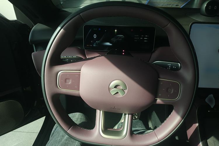 Used Nio ET5T 2025 75 kWh Touring Steering Wheel
