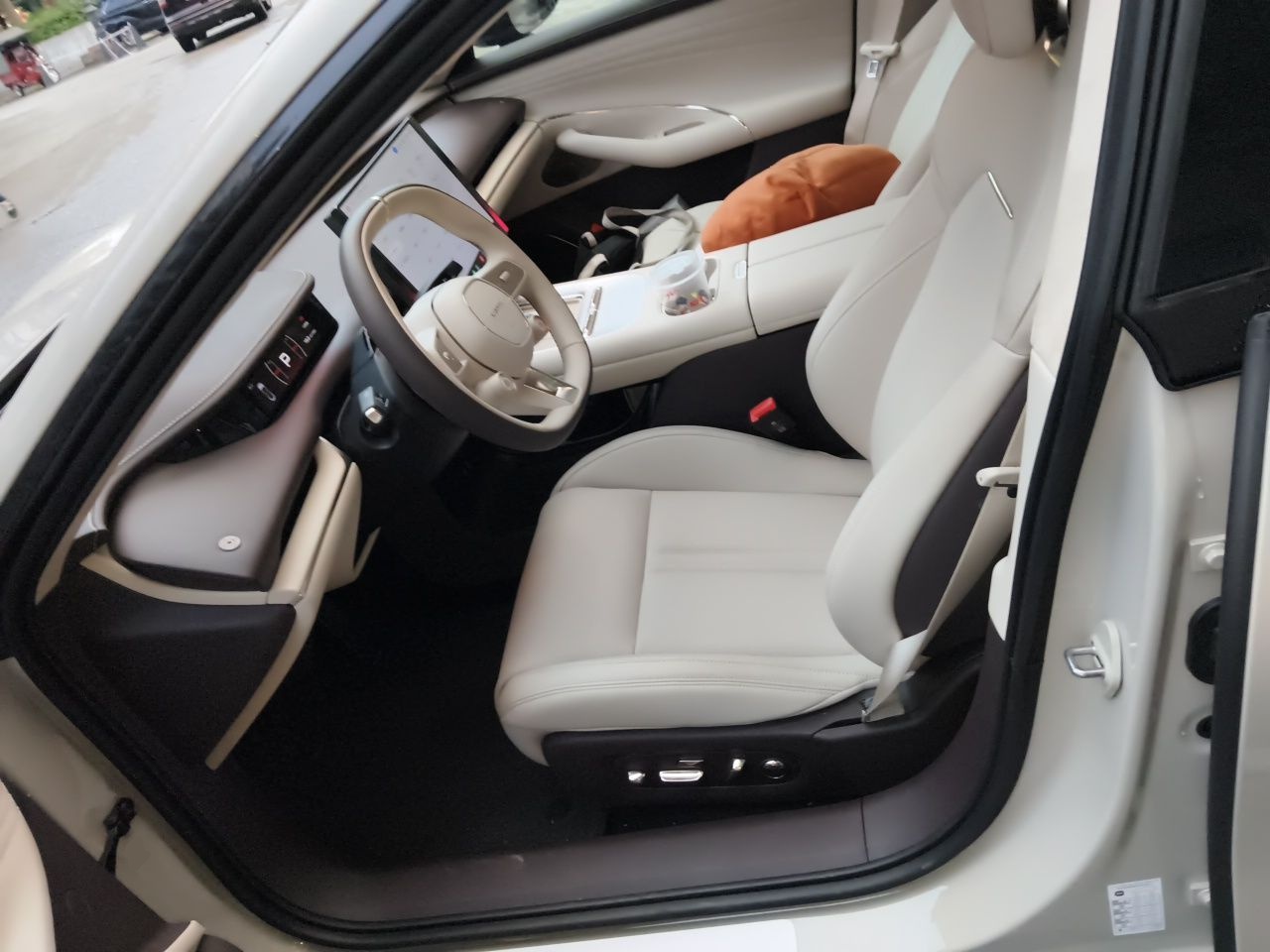 Xiaomi Auto SU7 2026 Model Standard Edition — снимка 15