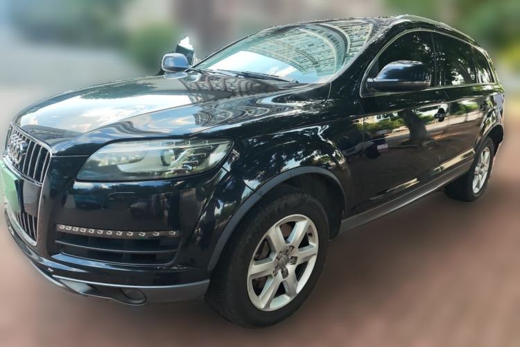 Used Audi Q7 Audi Q7 (Imported) Displacement: 3.0L Automatic Transmission Power: 200 kW 7 Seaters