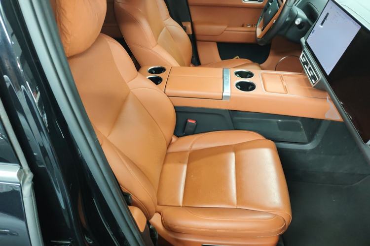 Used Li Auto L8 2023 Pro Model
