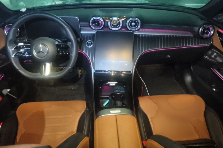 Used Mercedes-Benz C-Class 2022 C 260 L Obsidian Night Sport Edition Center Console