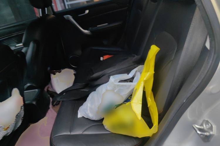 Used Haval H6 2014 Sport Version 1.5T Manual Two-Wheel Drive Elite Edition Left Rear Seat