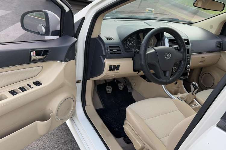 Used BAIC Senova D20 2015 Hatchback 1.5L Manual Lotte Edition
