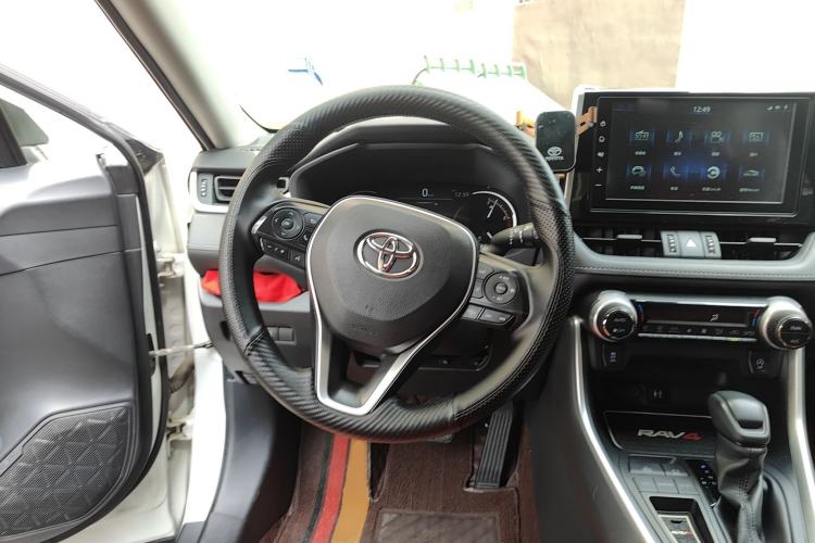 Used Toyota RAV4 2020 2.0L CVT Two-Wheel Drive Fashion Edition