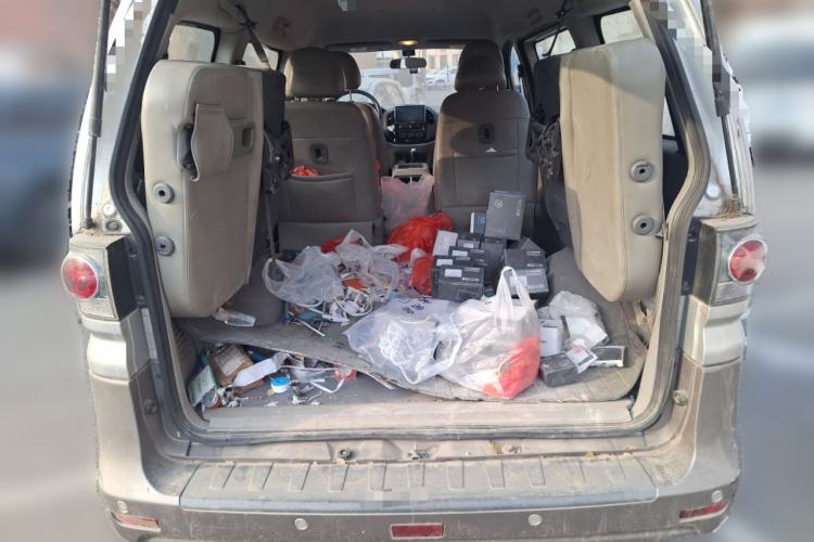 Used FORTHING Lingzhi 2015 M3 1.6L 7-Seater Comfort Model