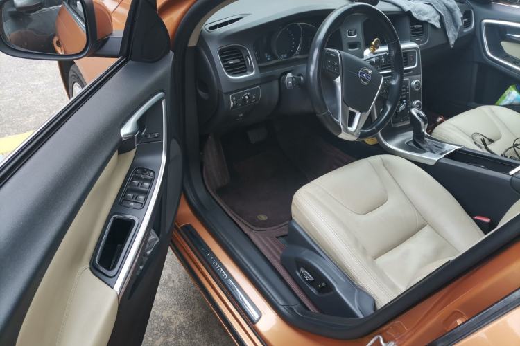 Used Volvo S60 2015 S60L T5 Intelligent Drive Edition
