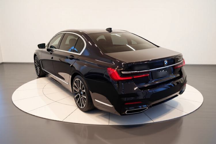 Used BMW 7 Series 2021 740Li Leading Model M Sport Package Exterior 2