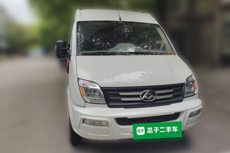 Used SAIC MAXUS Xintu V80 2023 2.0T Manual Classic Aoyuntong Short Wheelbase Mid-Roof 5/6-Seater Front