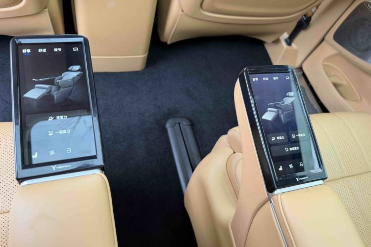 Used VOYAH Dream 2025 PHEV Four-Wheel-Drive Flagship Version – Qiankun Edition Interior 12